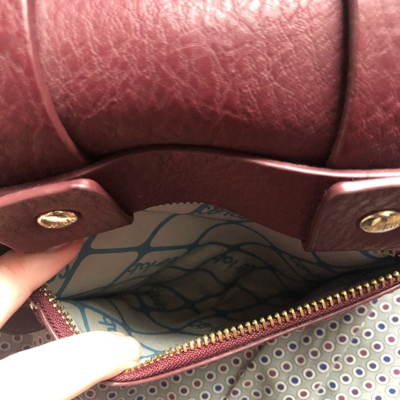 Co-Lab Crossbody Purse - Picture 4 of 7